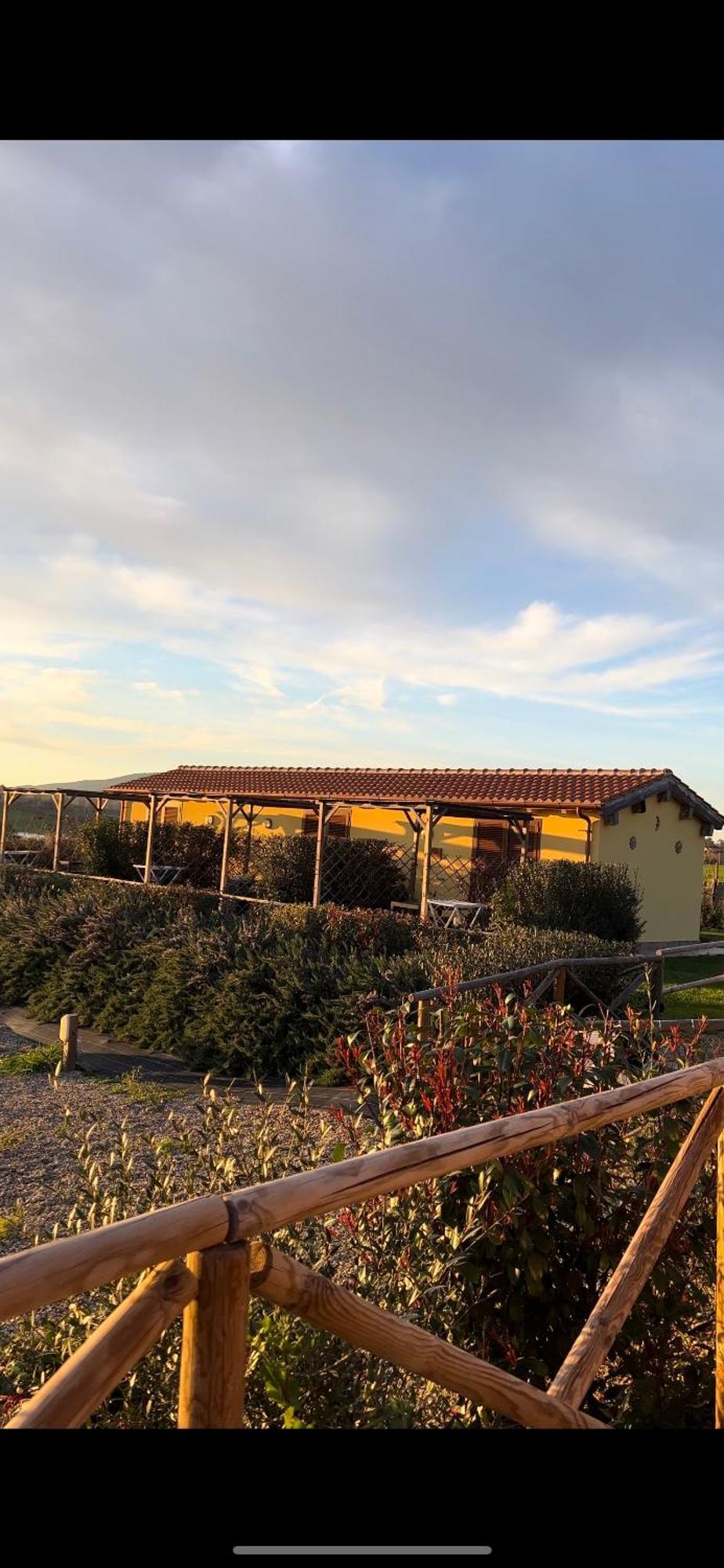 Bed and Breakfast Il Melarancio Pescia Romana Exterior foto